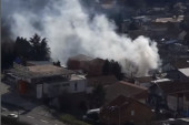Požar na Dušanovcu: Vatrogasci na terenu (VIDEO)