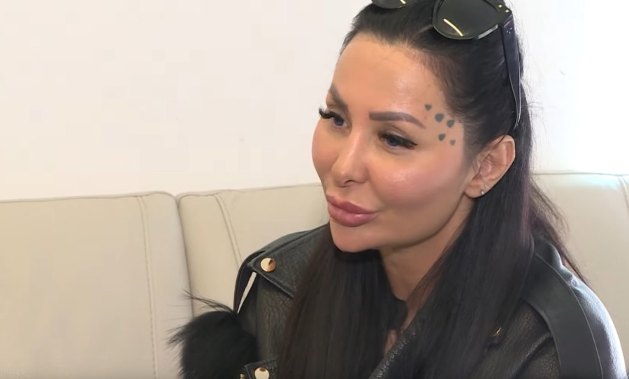 Sestra Aneli Ahmić uzvratila udarac Asminu na šok optužbe: Sita pokazala u kakvim zapravo uslovima živi njena sestričina! (VIDEO)