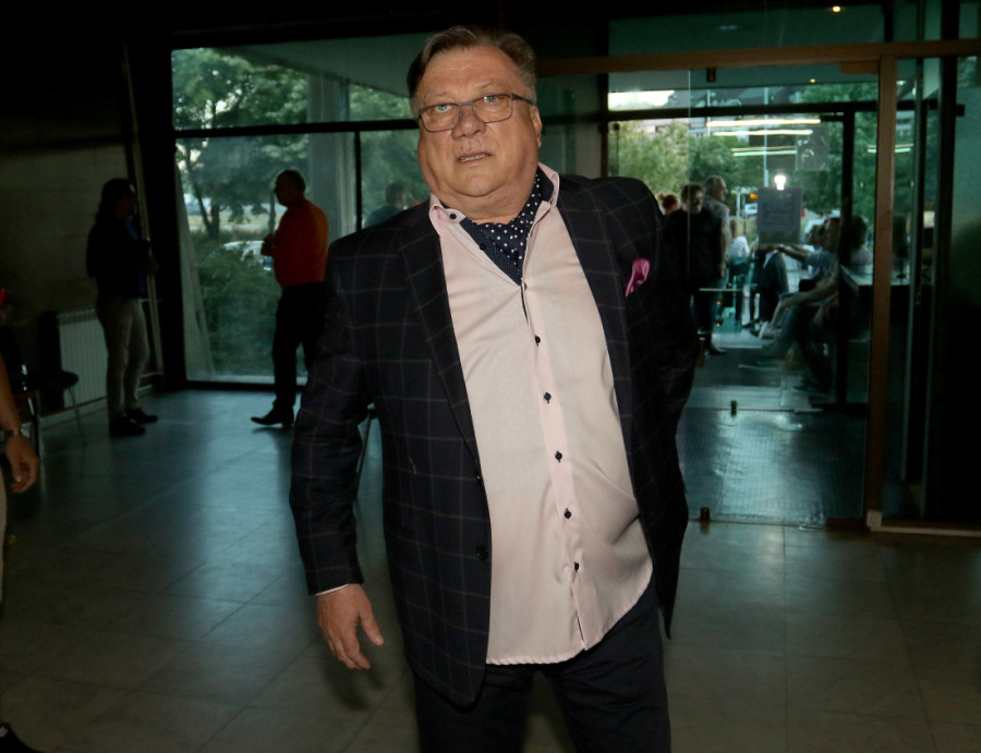 Pevač progovorio o stanju Halida Bešlića: On je i zaslužan za njegovu karijeru!