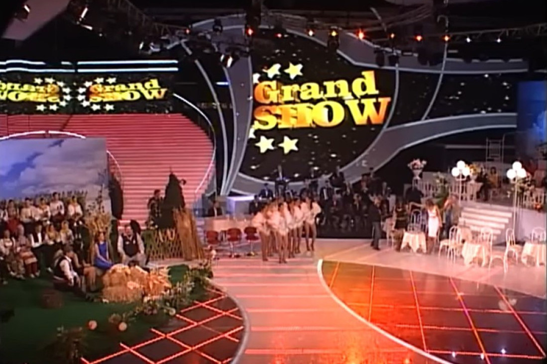 Sećate li se emisije "Grand šou"? Emitovala se 17 godina, imala brojne voditelje, a ovaj poznati muškarac je bio prvi