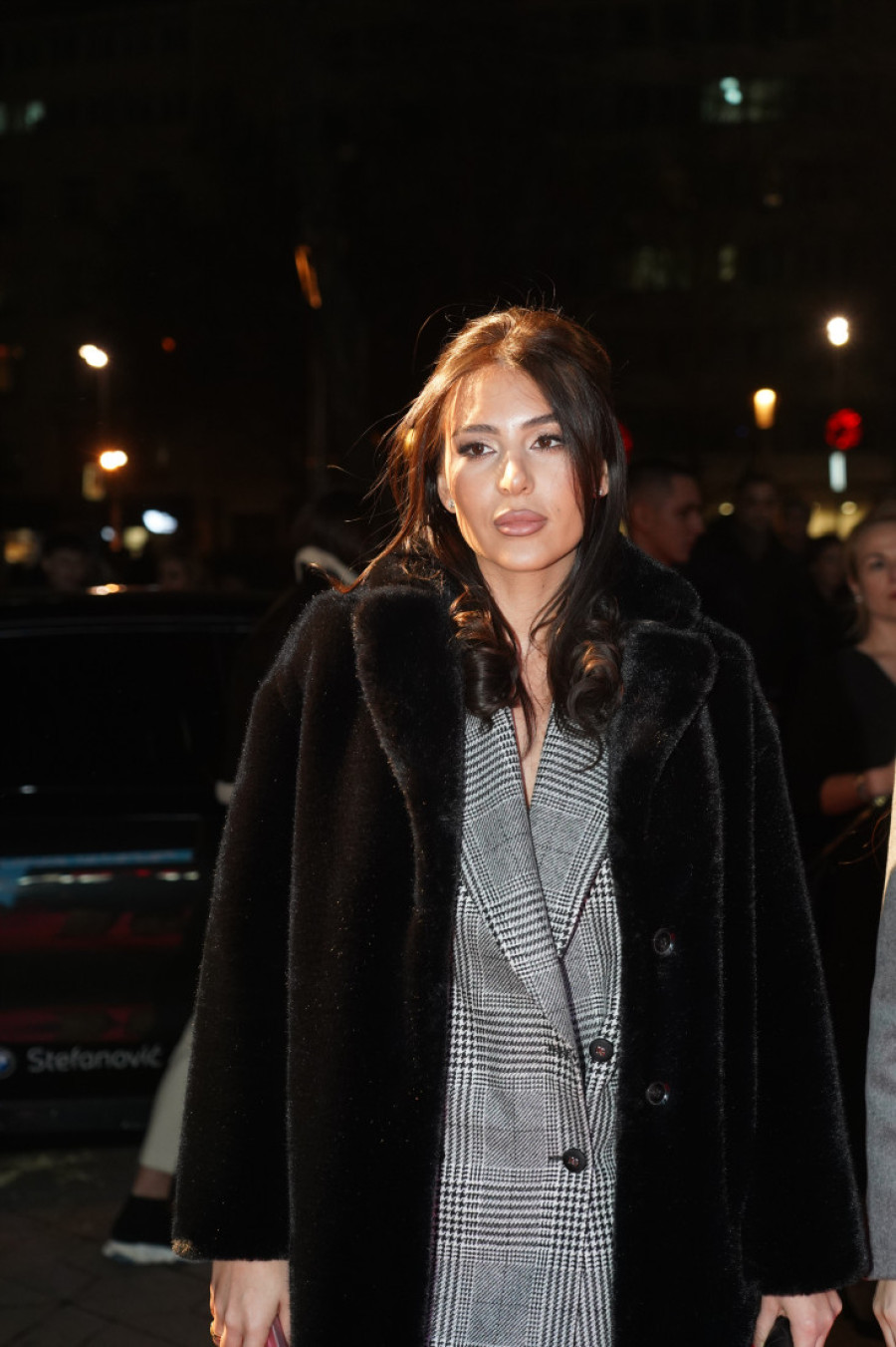 Anastasija Ražnatović ni u kući ne sedi u običnim krpicama: Dok igra igrice, na sebi ima više od 1.000 evra! (FOTO)