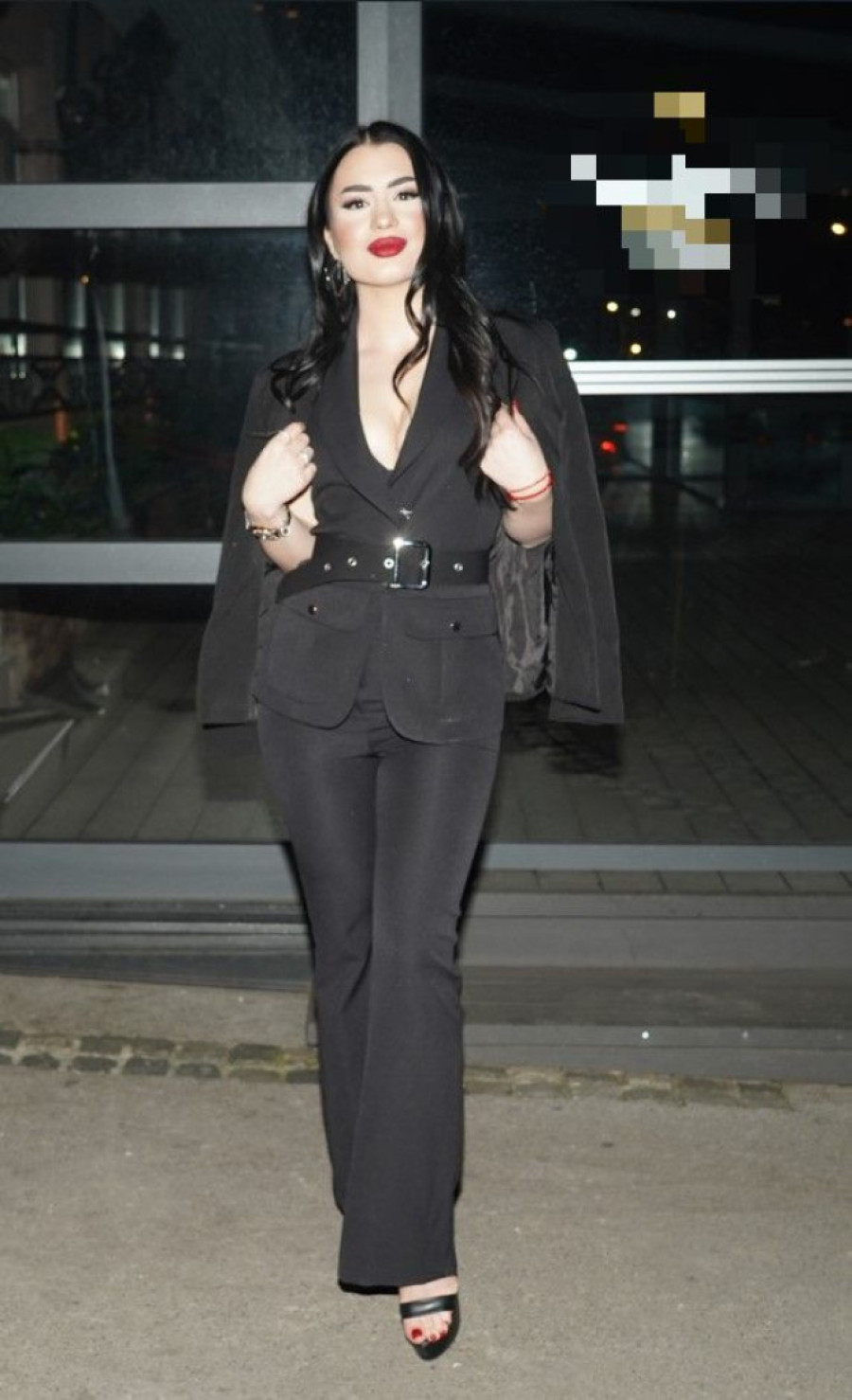 Naša pevačica priznala na koje pesme je uzela najveći bakšiš, otkrila i tačnu cifru: Oni su darežljivi