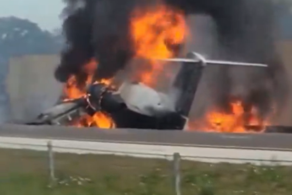 Stravični snimci! U padu privatnog aviona na Floridi dvoje poginulih, oba motora prestala da rade (VIDEO)