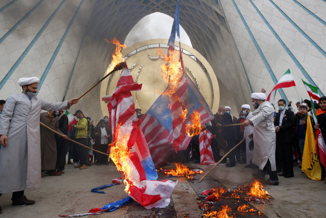 Iran proslavlja 45 godina Islamske revolucije: Tradicionalno zapaljena američka zastava