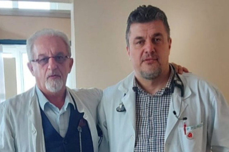 Drama u autobusu ka Novom Pazaru, jedan potez vozača sprečio katastrofu: Fahrudin osetio bol u grudima i odmah stao (FOTO)