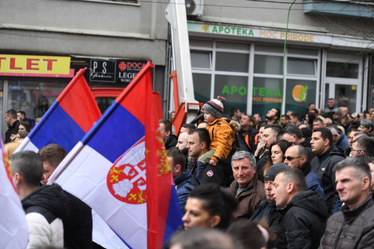 Srpska lista: Građani da ne nasedaju na letke tzv. Narodne odbrane u Kosovskoj Mitrovici