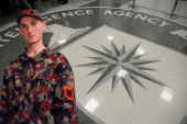Bivši američki obaveštajac priznao: CIA stvorila UČK, ovako su radili na pravljenju lažnog genocida kako bi za to okrivili Srbiju (FOTO)