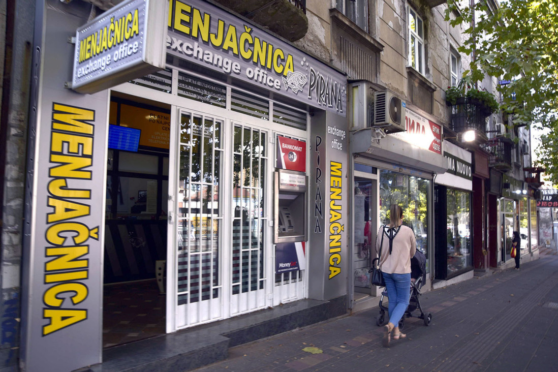 Rekordan rast deviznih rezervi: 176,5 milijardi dolara na računu