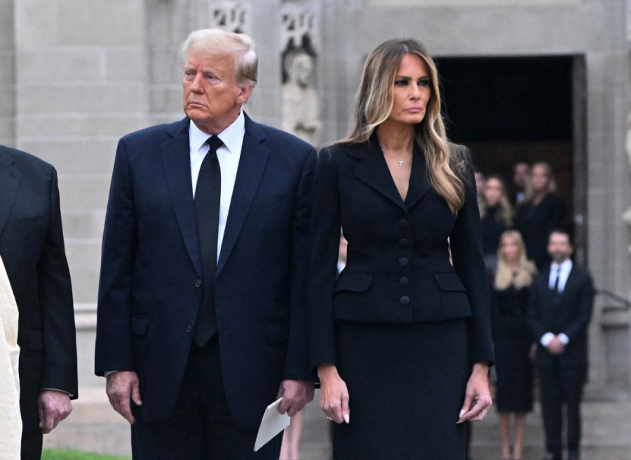 Zašto su Melanija i Donald Tramp još zajedno i do kada će? Odbija da mu da ruku, a ipak stoji uz njega - horoskop krije tajnu