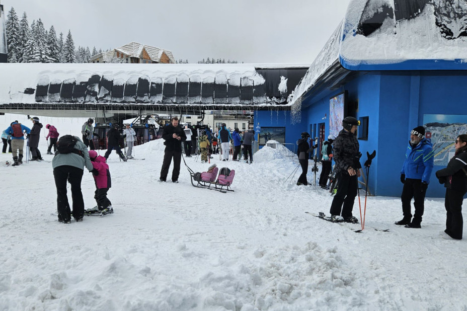 Nedostatak snega zatvorio je mnoga skijališta u regionu, ali je Jahorina "puna kao oko": Svi kapaciteti su 100 odsto rezervisani i popunjeni