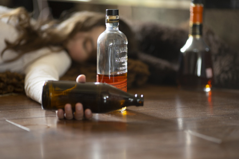 Nikad više pijanih maloletnika, toksikolozi na VMA upozoravaju: Jedna stvar može da dovede i do kome!