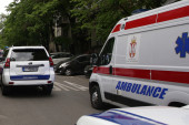 Teška nesreća u Borči: Automobil probio ogradu i uleteo u suprotan smer
