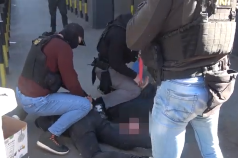 Vozio pijan, pa ušao u suprotnu traku! Policija uhapsila mladića (23) iz Užica