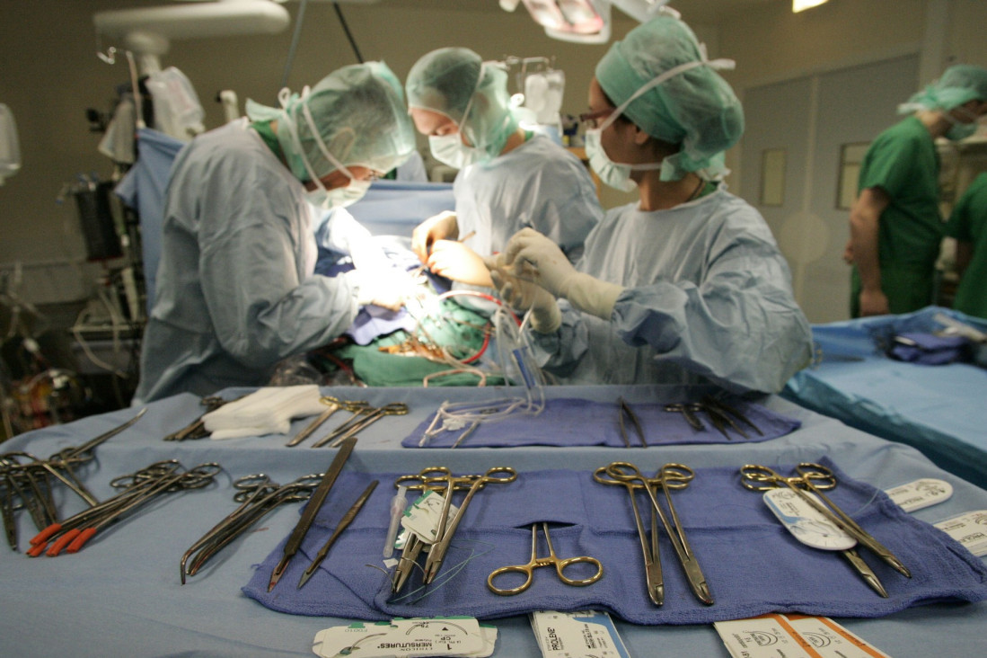 Pucnjava u sudnici u Tirani: Ubio sudiju usred suđenja, ranjene još tri osobe! (VIDEO)