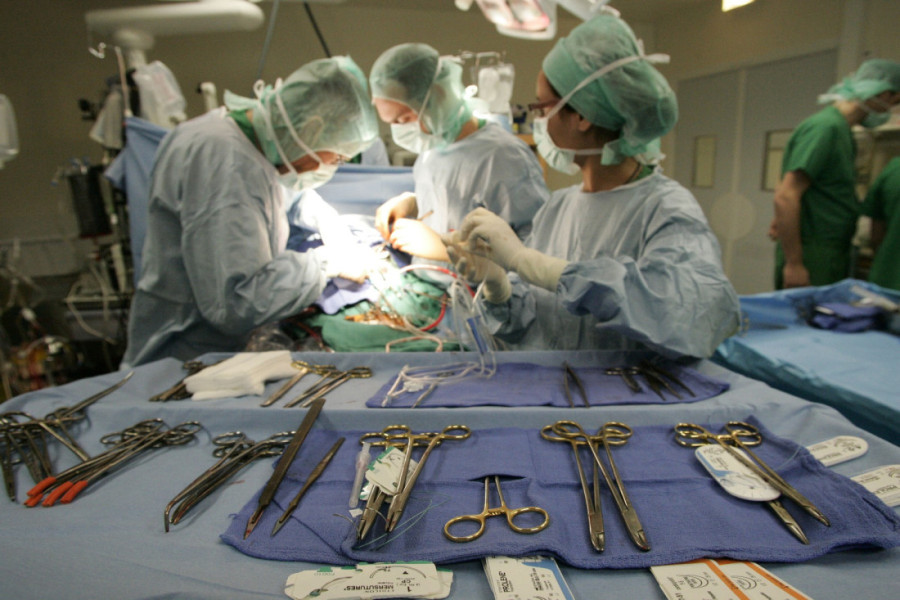 Otkriveno gde će Sarkozi izdržavati kaznu: Mnoge poznate ličnostu su bile u ovom zatvoru!