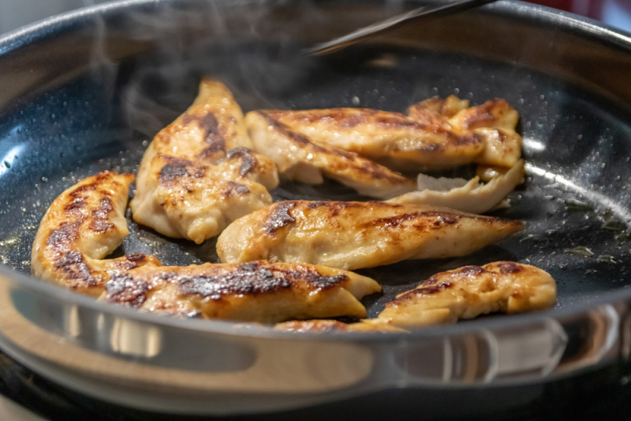 Recept dana: Vrap sa piletinom i avokadom, brzo, lako i osvežavajuće jelo. Baš ono što vam treba na plus 35