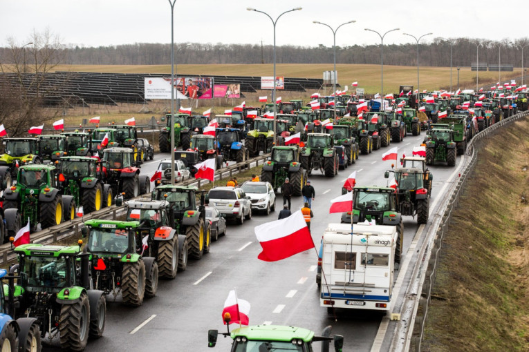 U celoj Evropi farmeri prave haos, ali u Poljskoj je posebno dramatično: Zašto poljoprivrednici protestuju?
