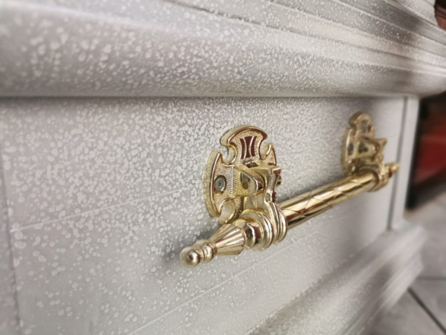 Gastarbajteri ostavljaju u amanet da se sahrane kao faraoni: Ovo su bizarnosti u zapadnoj Srbiji (FOTO)