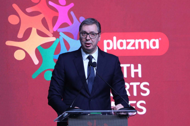 Rumenige proglašen za ambasadora Sportskih igara mladih, Nemac i Vučić se prisetili i mečeva Zvezde i Bajerna! (FOTO/VIDEO)