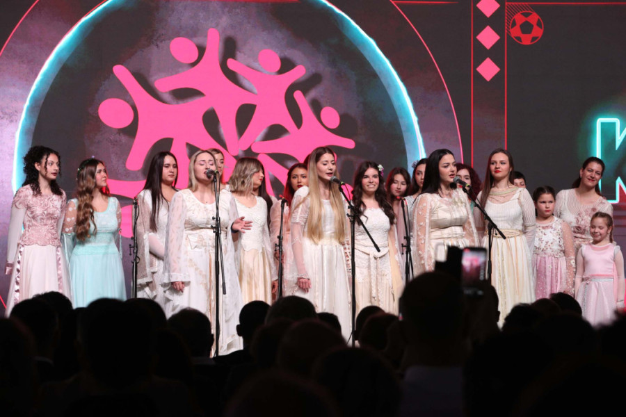 Rumenige proglašen za ambasadora Sportskih igara mladih, Nemac i Vučić se prisetili i mečeva Zvezde i Bajerna! (FOTO/VIDEO)