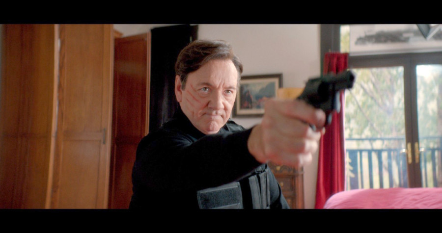 Kevin Spejsi kao plaćeni ubica u niskobudžetnom akcionom filmu: Prva glavna uloga nakon brojnih skandala (FOTO/VIDEO)