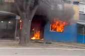 Oglasio se MUP: Ugašen požar u stambenoj zgradi u Lazarevcu! (VIDEO)