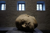 Skulpture koje niko ne želi: Lenjinova razbijena na 129 komada (FOTO)