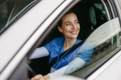 Povezanost zanimanja i ponašanja za volanom: Lekari na vrhu liste agresivnosti?