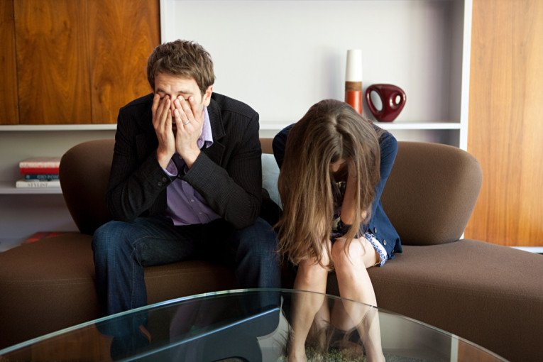 Kako znati da li je veza vredna borbe ili je vreme da odustanete? Jasni znakovi otkrivaju istinu