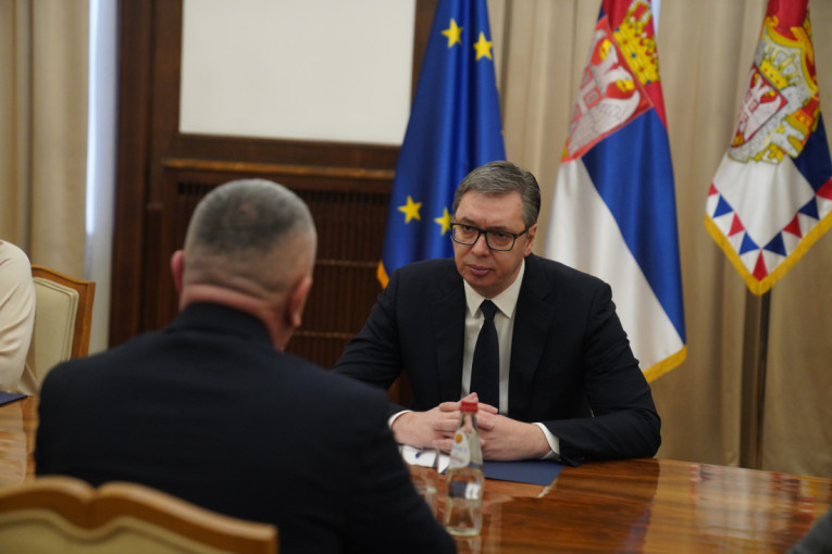 Počele konsultacije o mandataru, sutra se nastavljaju: Kamberijeva lista i Ruska stranka bile na razgovoru sa Vučićem