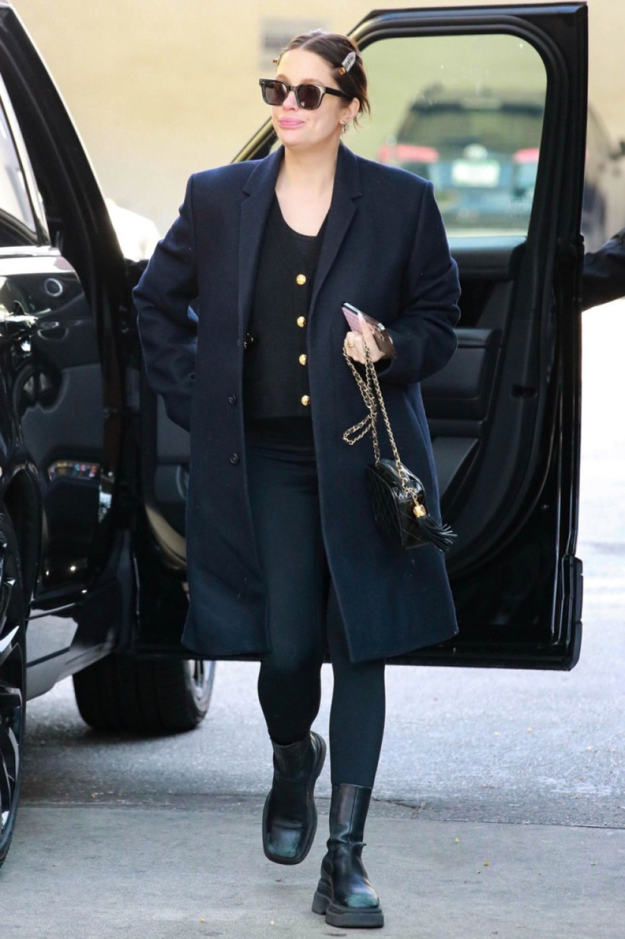 Šej Mičel bez dlake na jeziku o trudnoj koleginici iz „Slatkih malih lažljivica": Zato ja tačno znam kakva će ona majka da bude!