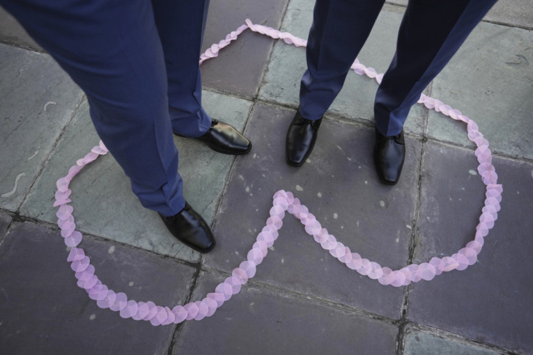 Češka proširila prava istopolnim parovima, ali mnogo toga ostaje ipak zabranjeno