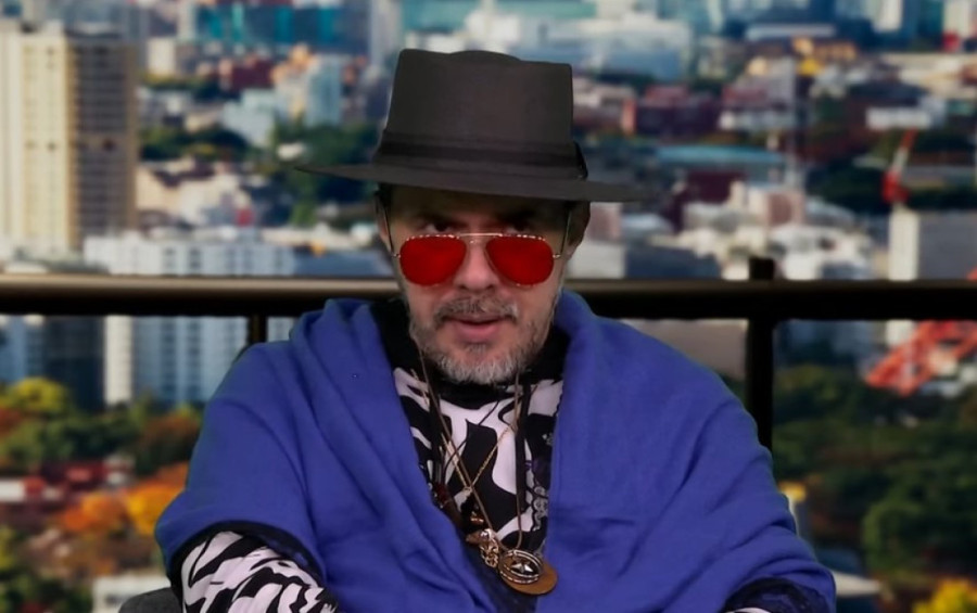 Pevač kao od majke rođen bivšoj demolirao auto: Ona snimila čitav incident!