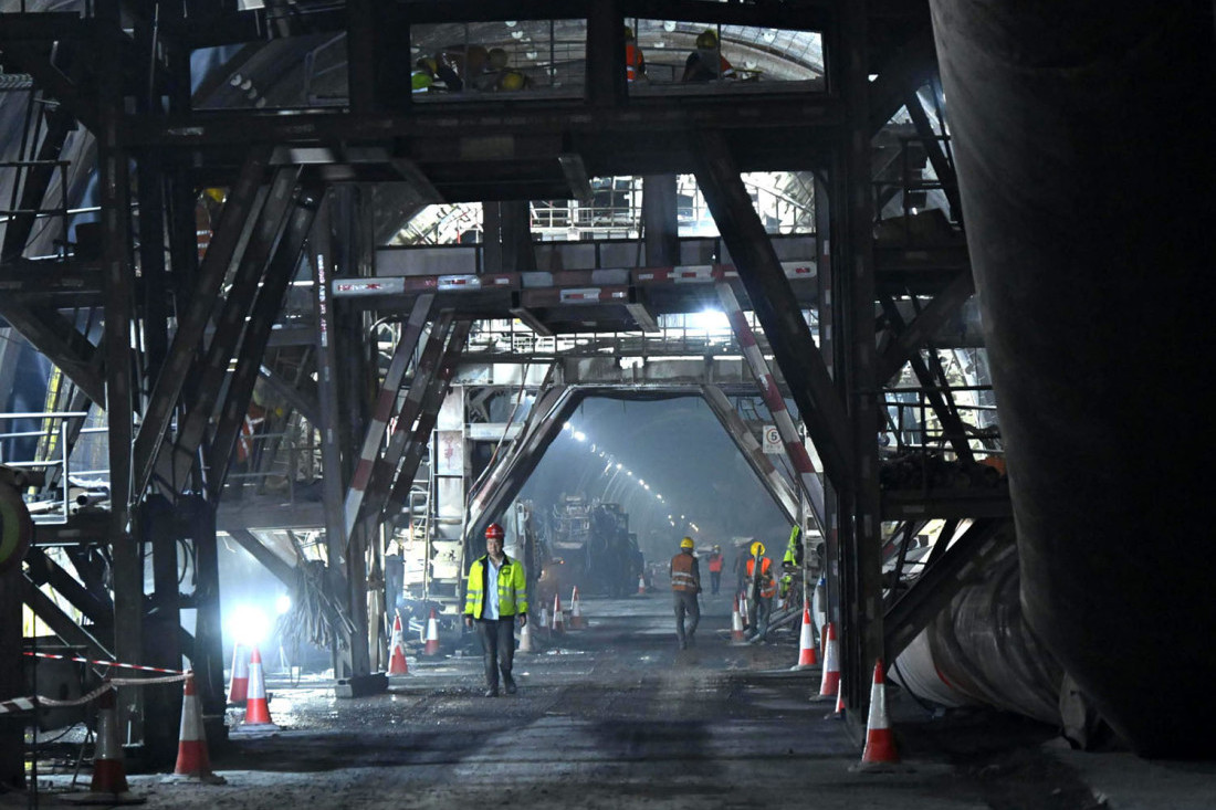 Od Londona do Njujorka za sat vremena? Transatlantski tunel ponovo u centru pažnje