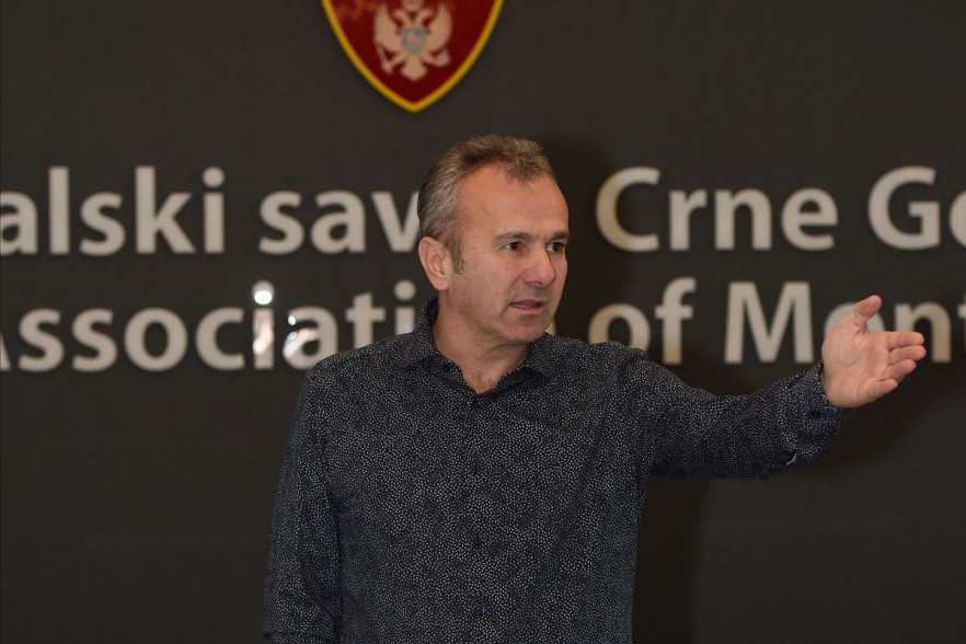 Haos u Crnoj Gori zbog spornog gola! Policija i tužilaštvo pozvani da se uključe, igrač suspendovan zbog reakcije (VIDEO)