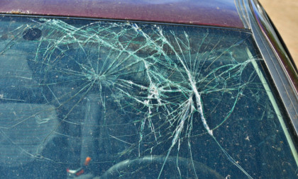 Stravičan prizor na mestu nesreće u Kolarima: Vozila smrskana do nerepoznatljivosti (FOTO)