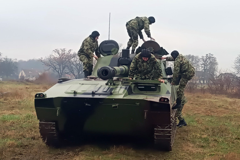 Vojska Srbije realizuje obuku na samohodnim artiljerijskim sistemima! (FOTO)