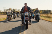 Tom Hardi i Ostin Batler su savršeni kao bajkeri u najnovijem filmu: Opasan život bande (FOTO/VIDEO)