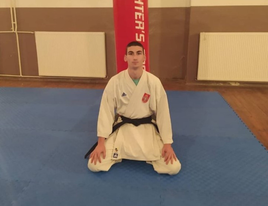 Aleksandar trči maraton za srećno Nikolino detinjstvo: Potreban mu je naš vetar u leđa da pregura 220 kilometara zbog operacije dečaka