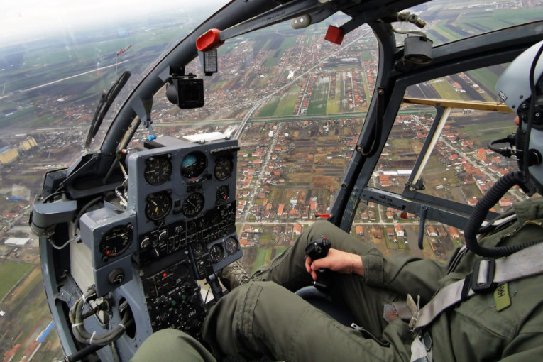 Evo kako izgleda letačka obuka kadeta na borbenim helikopterima (FOTO)