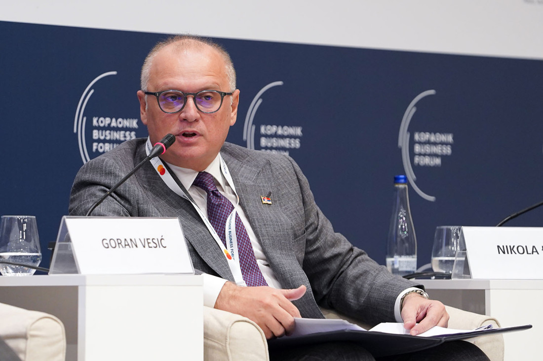 Vesić: Ove godine ulažemo milijardu evra u infrastrukturu - biće završeno 166 kilometara puteva i 108 kilometara brze pruge!