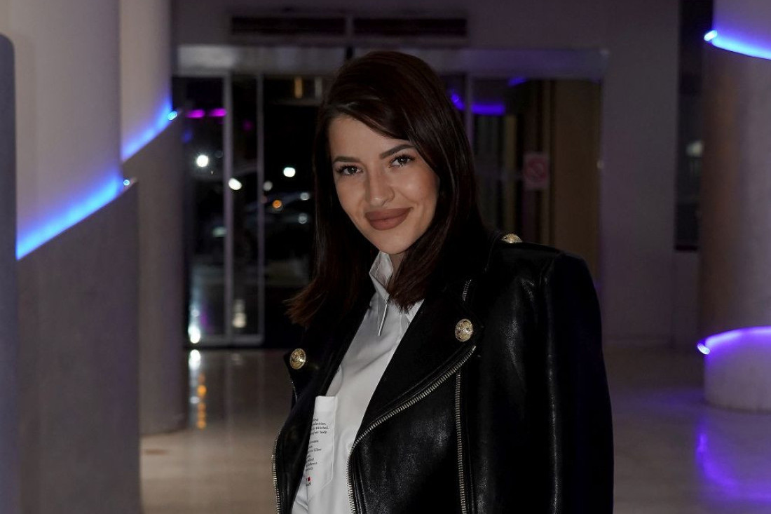 Ana Rajković pokazala trudnički stomačić u četvrtom mesecu: Konačno se malo vidimo! (FOTO)