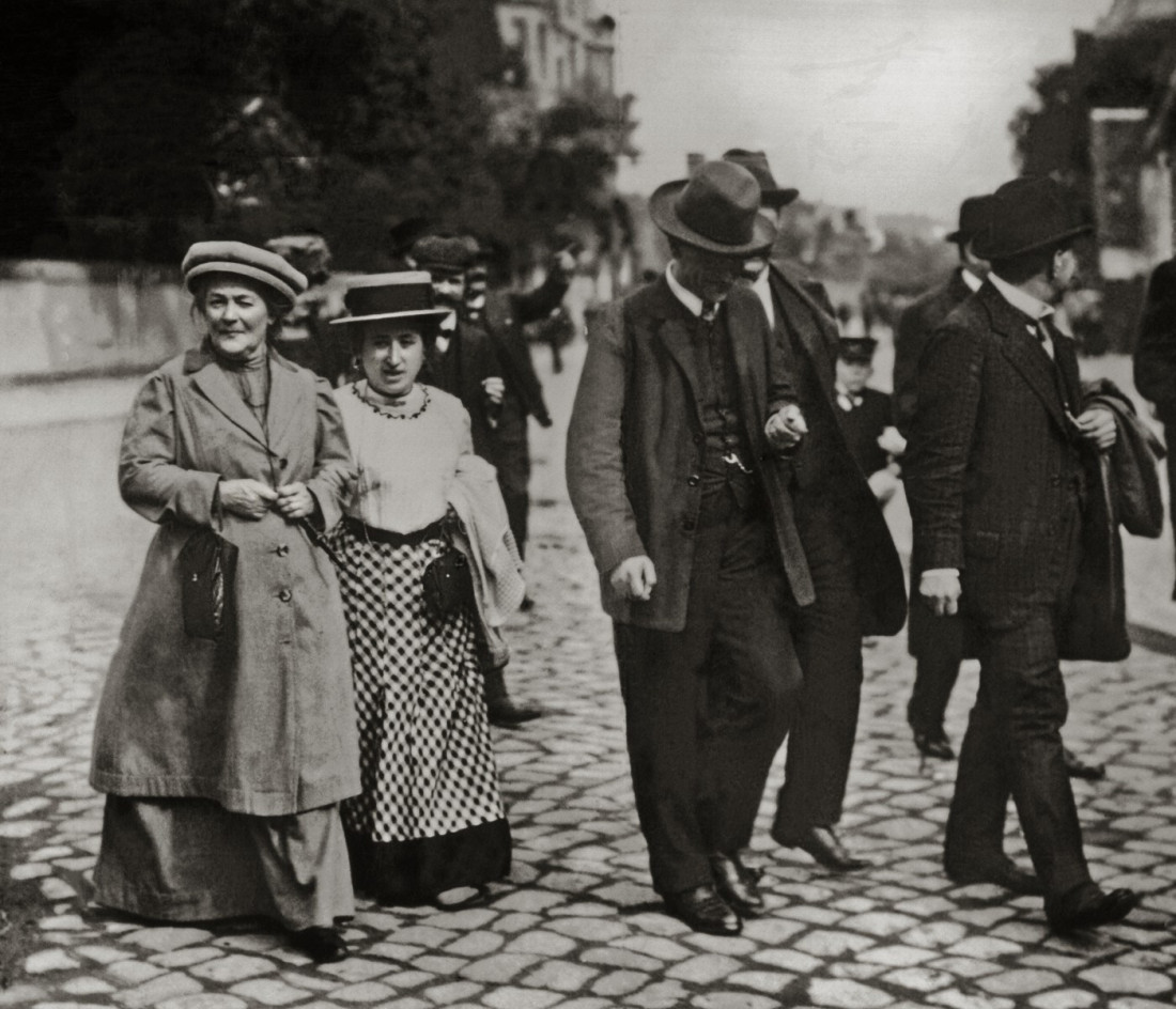 Danas slavimo 8. mart: Muškarci drže ključeve moći, ali žene i dalje marširaju u borbi za jednakost