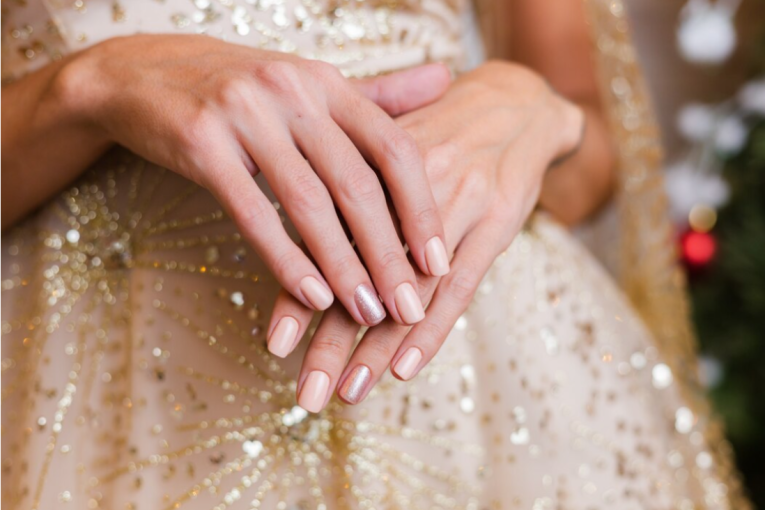 Poput princeze iz bajke: Manikir vilinski nokti, idealan za mlade na venčanjima, ali i dame koje vole "tihi luksuz"