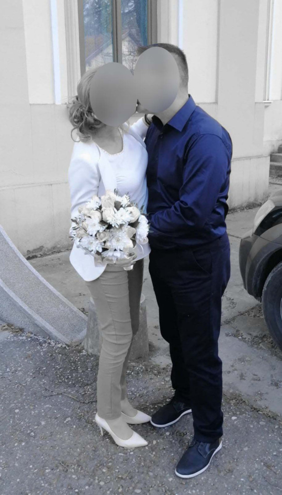 Pogledajte kako ljubi fatalna plavuša iz Iriga: Ovo se događalo u porodičnom domu Veludina pre nego što je ubio Zorana (FOTO)