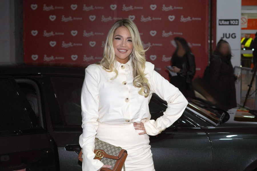 Marija Mikić se slikala sa svetski poznatim po*no zvezdama: "Jesi li dobila neku ponudu?"