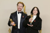 Tajna crvenog simbola koji su zvezde nosile na dodeli Oskara: Koju su poruku želeli da pošalju