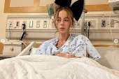 Kejt Bekinsejl hitno hospitalizovana: Glumica slikama iz bolničke postelje uznemirila fanove (FOTO)