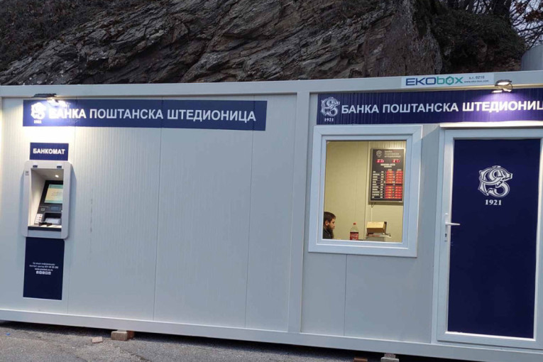 Srbi do 13 sati podigli sedam miliona dinara u četiri mobilne ekspoziture Poštanske štedionice