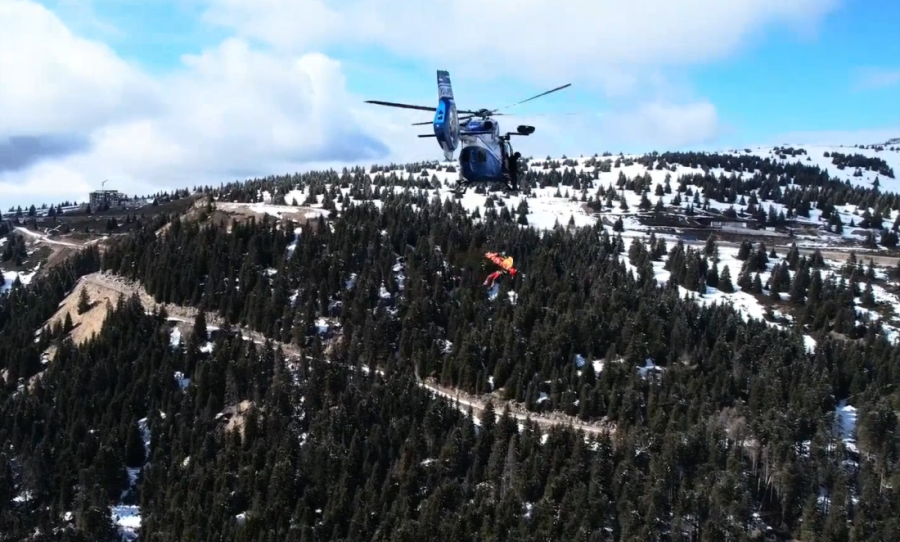 Spasavanje helikopterom sa Orlovih stena: Evakuacija povređene osobe sa nepristupačnog terena (VIDEO)